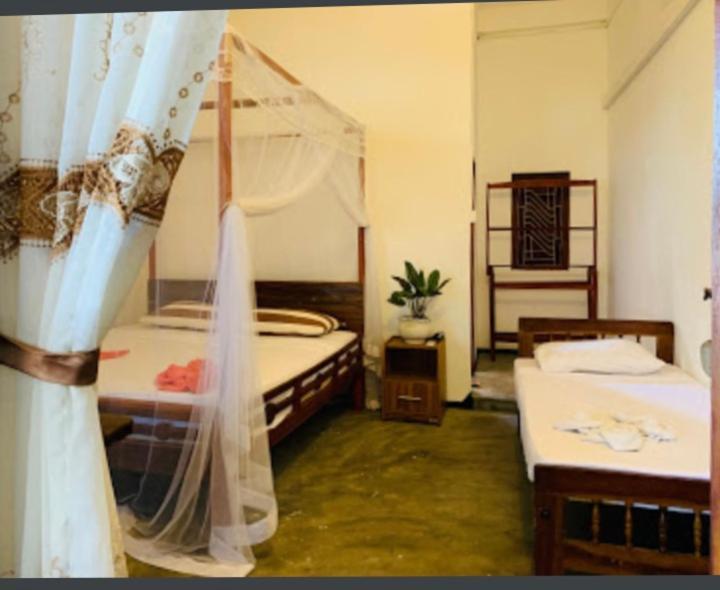 Sea Rock Beach Hotel อารูกัมเบย์ ภายนอก รูปภาพ